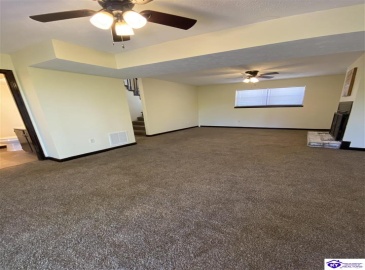 Candy Court, Radcliff, Kentucky 40160, ,2 BathroomsBathrooms,For Sale,Candy Court,HK24001481