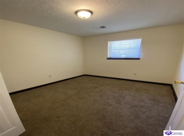 Candy Court, Radcliff, Kentucky 40160, ,2 BathroomsBathrooms,For Sale,Candy Court,HK24001481