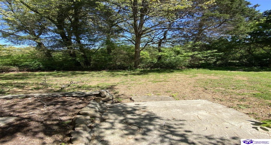 Candy Court, Radcliff, Kentucky 40160, ,2 BathroomsBathrooms,For Sale,Candy Court,HK24001481