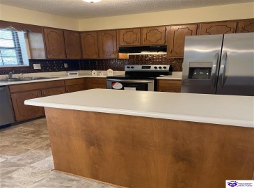 Candy Court, Radcliff, Kentucky 40160, ,2 BathroomsBathrooms,For Sale,Candy Court,HK24001481