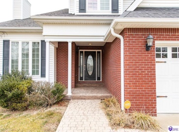 Mandarin Court, Elizabethtown, Kentucky 42701, ,4 BathroomsBathrooms,For Sale,Mandarin Court,HK24001492