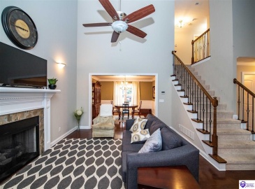 Mandarin Court, Elizabethtown, Kentucky 42701, ,4 BathroomsBathrooms,For Sale,Mandarin Court,HK24001492