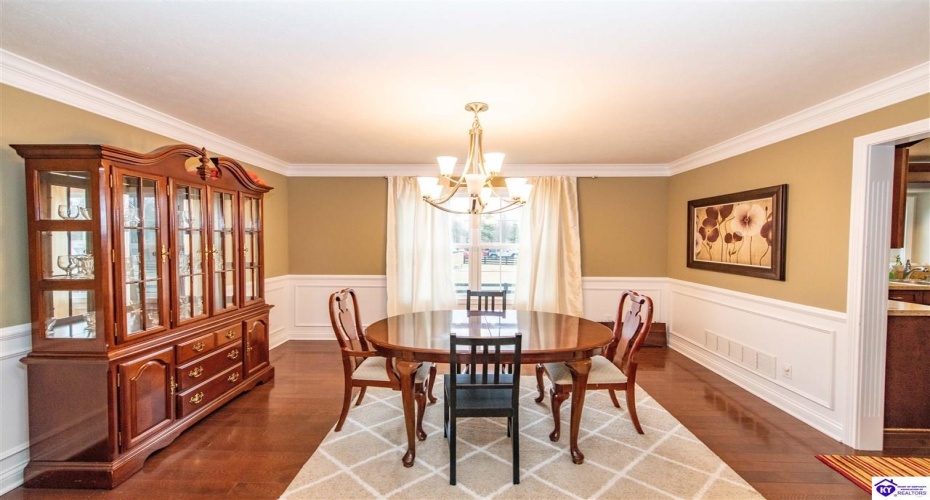 Mandarin Court, Elizabethtown, Kentucky 42701, ,4 BathroomsBathrooms,For Sale,Mandarin Court,HK24001492