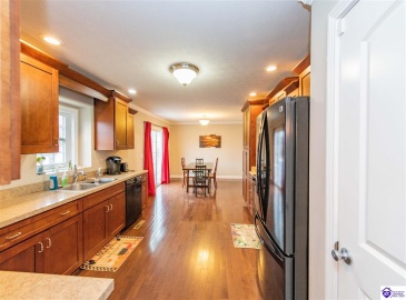 Mandarin Court, Elizabethtown, Kentucky 42701, ,4 BathroomsBathrooms,For Sale,Mandarin Court,HK24001492