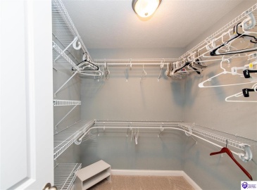 Mandarin Court, Elizabethtown, Kentucky 42701, ,4 BathroomsBathrooms,For Sale,Mandarin Court,HK24001492