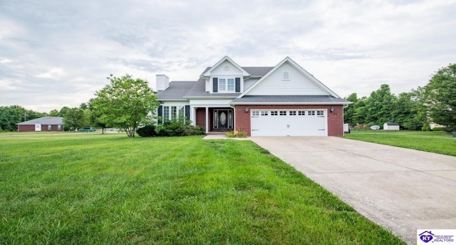 Mandarin Court, Elizabethtown, Kentucky 42701, ,4 BathroomsBathrooms,For Sale,Mandarin Court,HK24001492