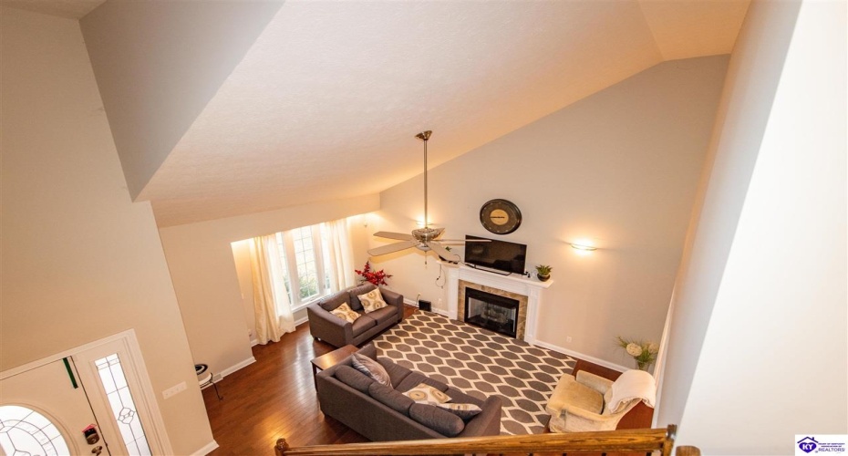 Mandarin Court, Elizabethtown, Kentucky 42701, ,4 BathroomsBathrooms,For Sale,Mandarin Court,HK24001492