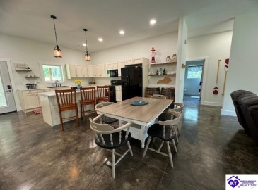 Spring Shores Lane, Falls Of Rough, Kentucky 40119, ,2 BathroomsBathrooms,For Sale,Spring Shores Lane,HK24001515