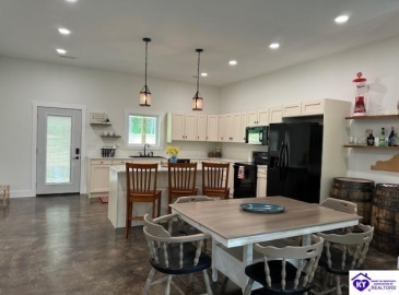 Spring Shores Lane, Falls Of Rough, Kentucky 40119, ,2 BathroomsBathrooms,For Sale,Spring Shores Lane,HK24001515