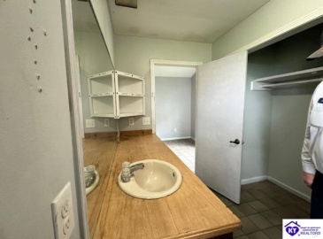 Kentucky 105, Falls Of Rough, Kentucky 40119, ,1 BathroomBathrooms,For Sale,Kentucky 105,HK24001539