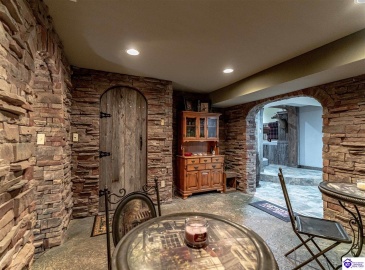 Cedar Creek Drive, Elizabethtown, Kentucky 42701, ,5 BathroomsBathrooms,For Sale,Cedar Creek Drive,HK24001549