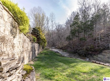 Cedar Creek Drive, Elizabethtown, Kentucky 42701, ,5 BathroomsBathrooms,For Sale,Cedar Creek Drive,HK24001549