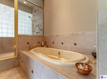 Cedar Creek Drive, Elizabethtown, Kentucky 42701, ,5 BathroomsBathrooms,For Sale,Cedar Creek Drive,HK24001549