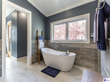 Cedar Creek Drive, Elizabethtown, Kentucky 42701, ,5 BathroomsBathrooms,For Sale,Cedar Creek Drive,HK24001549