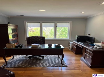 Cedar Creek Drive, Elizabethtown, Kentucky 42701, ,5 BathroomsBathrooms,For Sale,Cedar Creek Drive,HK24001549