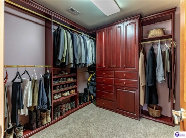 Cedar Creek Drive, Elizabethtown, Kentucky 42701, ,5 BathroomsBathrooms,For Sale,Cedar Creek Drive,HK24001549