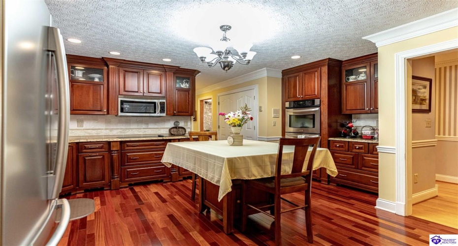 Cedar Creek Drive, Elizabethtown, Kentucky 42701, ,5 BathroomsBathrooms,For Sale,Cedar Creek Drive,HK24001549