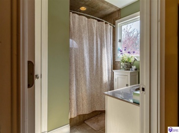 Cedar Creek Drive, Elizabethtown, Kentucky 42701, ,5 BathroomsBathrooms,For Sale,Cedar Creek Drive,HK24001549