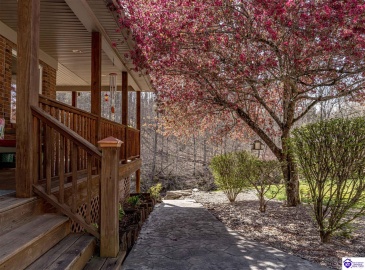 Cedar Creek Drive, Elizabethtown, Kentucky 42701, ,5 BathroomsBathrooms,For Sale,Cedar Creek Drive,HK24001549