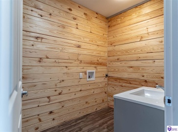 Cedar Creek Drive, Elizabethtown, Kentucky 42701, ,5 BathroomsBathrooms,For Sale,Cedar Creek Drive,HK24001549