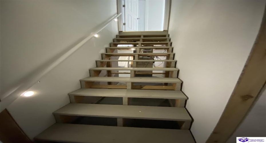 Lake Road North, Radcliff, Kentucky 40160, ,2 BathroomsBathrooms,For Sale,Lake Road North,HK24001595