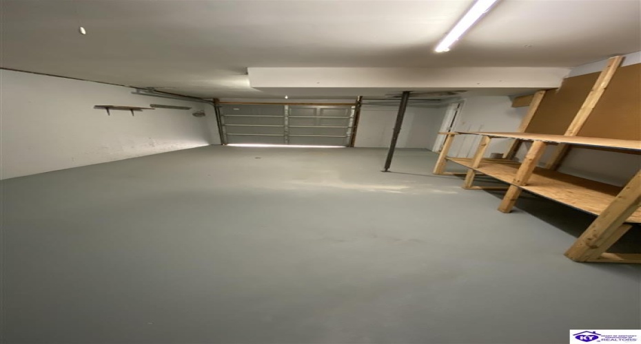 Lake Road North, Radcliff, Kentucky 40160, ,2 BathroomsBathrooms,For Sale,Lake Road North,HK24001595