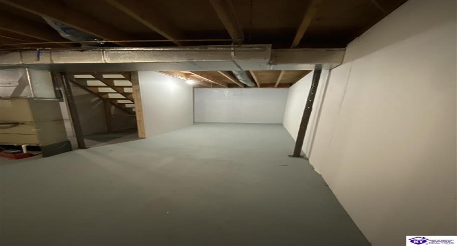 Lake Road North, Radcliff, Kentucky 40160, ,2 BathroomsBathrooms,For Sale,Lake Road North,HK24001595