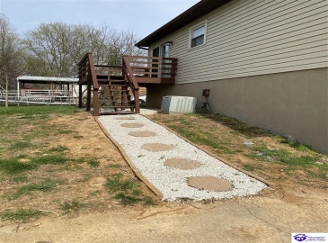 Lake Road North, Radcliff, Kentucky 40160, ,2 BathroomsBathrooms,For Sale,Lake Road North,HK24001595