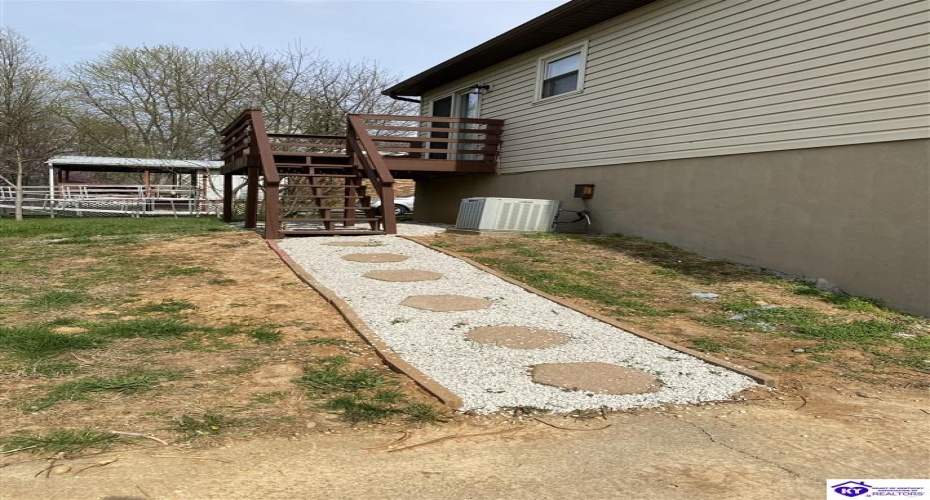 Lake Road North, Radcliff, Kentucky 40160, ,2 BathroomsBathrooms,For Sale,Lake Road North,HK24001595