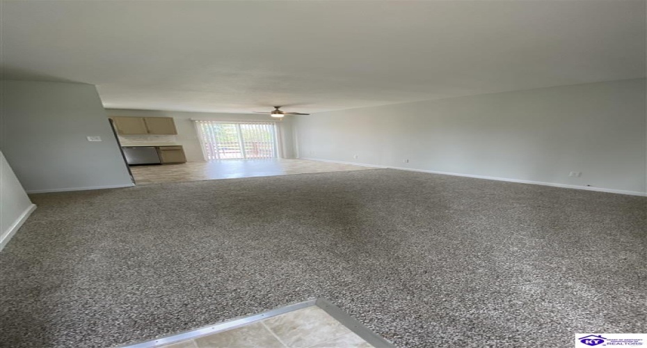 Lake Road North, Radcliff, Kentucky 40160, ,2 BathroomsBathrooms,For Sale,Lake Road North,HK24001595