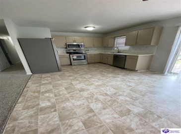 Lake Road North, Radcliff, Kentucky 40160, ,2 BathroomsBathrooms,For Sale,Lake Road North,HK24001595