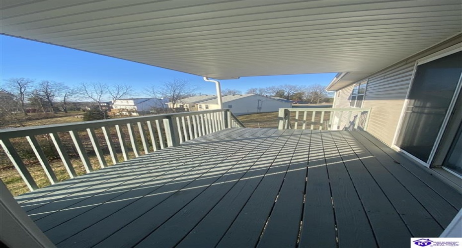 Shelby Avenue, Radcliff, Kentucky 40160, ,3 BathroomsBathrooms,For Sale,Shelby Avenue,HK24001596