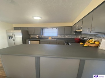 Shelby Avenue, Radcliff, Kentucky 40160, ,3 BathroomsBathrooms,For Sale,Shelby Avenue,HK24001596