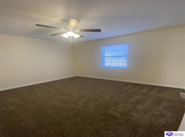 Shelby Avenue, Radcliff, Kentucky 40160, ,3 BathroomsBathrooms,For Sale,Shelby Avenue,HK24001596