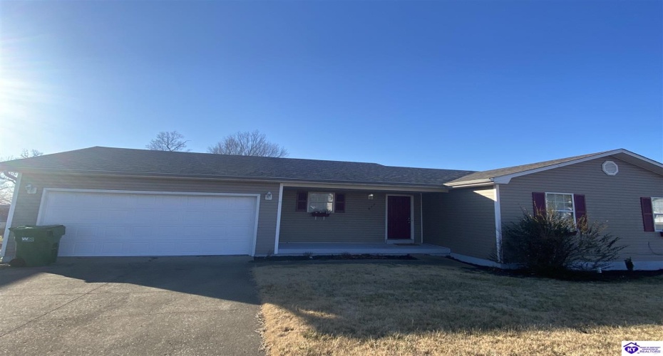 Shelby Avenue, Radcliff, Kentucky 40160, ,3 BathroomsBathrooms,For Sale,Shelby Avenue,HK24001596