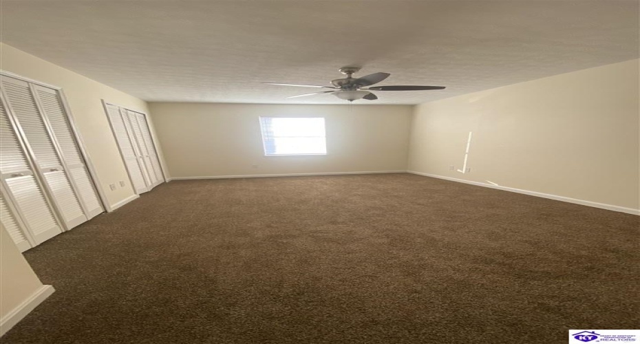 Shelby Avenue, Radcliff, Kentucky 40160, ,3 BathroomsBathrooms,For Sale,Shelby Avenue,HK24001596