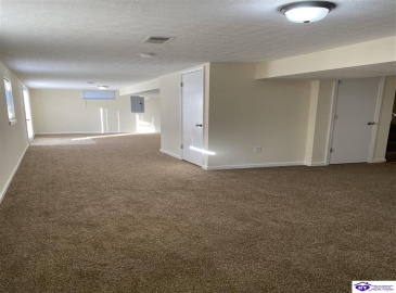 Shelby Avenue, Radcliff, Kentucky 40160, ,3 BathroomsBathrooms,For Sale,Shelby Avenue,HK24001596