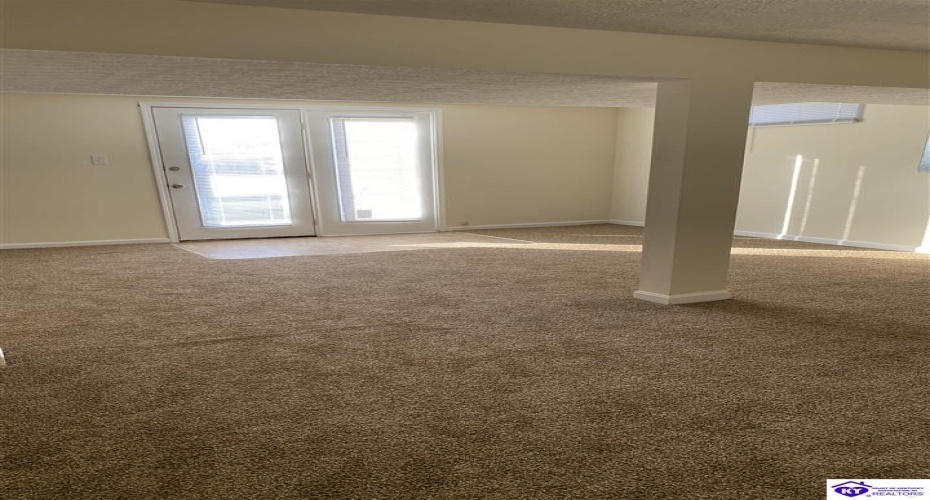 Shelby Avenue, Radcliff, Kentucky 40160, ,3 BathroomsBathrooms,For Sale,Shelby Avenue,HK24001596