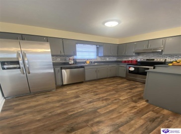 Shelby Avenue, Radcliff, Kentucky 40160, ,3 BathroomsBathrooms,For Sale,Shelby Avenue,HK24001596