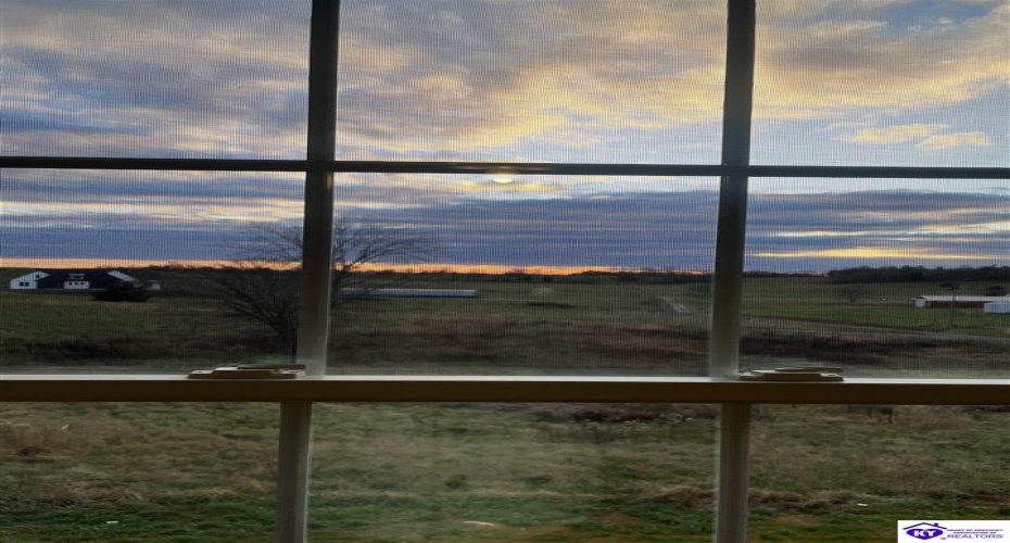 M Moss Lane, Campbellsville, Kentucky 42718, ,2 BathroomsBathrooms,For Sale,M Moss Lane,HK24001598