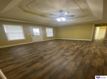 Daneswood Court, Radcliff, Kentucky 40160, ,2 BathroomsBathrooms,For Sale,Daneswood Court,HK24001642