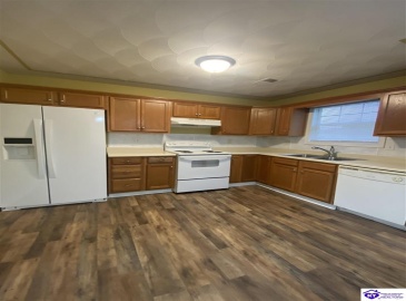 Daneswood Court, Radcliff, Kentucky 40160, ,2 BathroomsBathrooms,For Sale,Daneswood Court,HK24001642