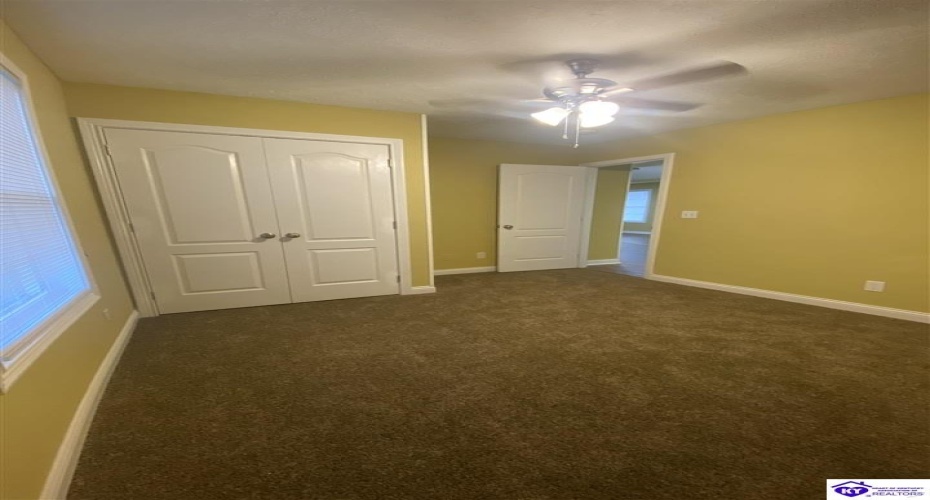 Daneswood Court, Radcliff, Kentucky 40160, ,2 BathroomsBathrooms,For Sale,Daneswood Court,HK24001642