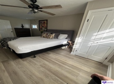 Helm Avenue, Elizabethtown, Kentucky 42701, ,2 BathroomsBathrooms,For Sale,Helm Avenue,HK23003133