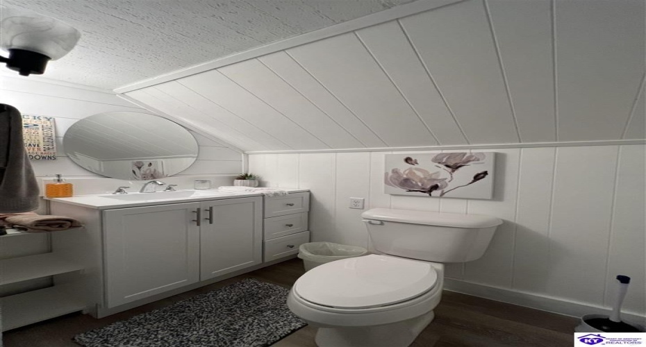 Helm Avenue, Elizabethtown, Kentucky 42701, ,2 BathroomsBathrooms,For Sale,Helm Avenue,HK23003133