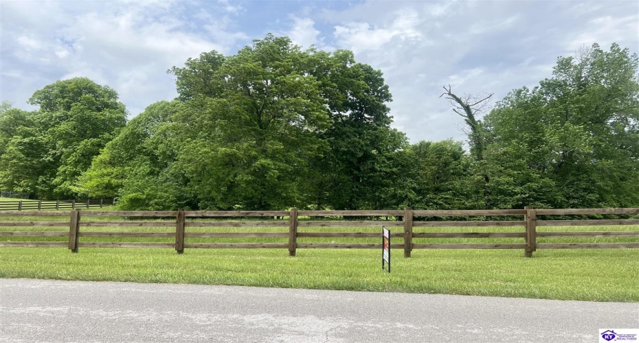 Overall Phillips Road, Elizabethtown, Kentucky 42701, ,For Sale,Overall Phillips Road,HK24001665