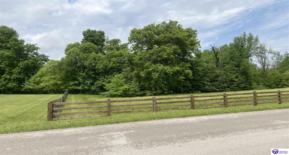 Overall Phillips Road, Elizabethtown, Kentucky 42701, ,For Sale,Overall Phillips Road,HK24001665