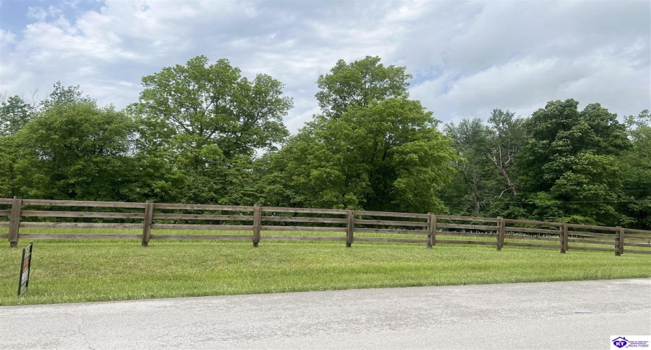 Overall Phillips Road, Elizabethtown, Kentucky 42701, ,For Sale,Overall Phillips Road,HK24001666
