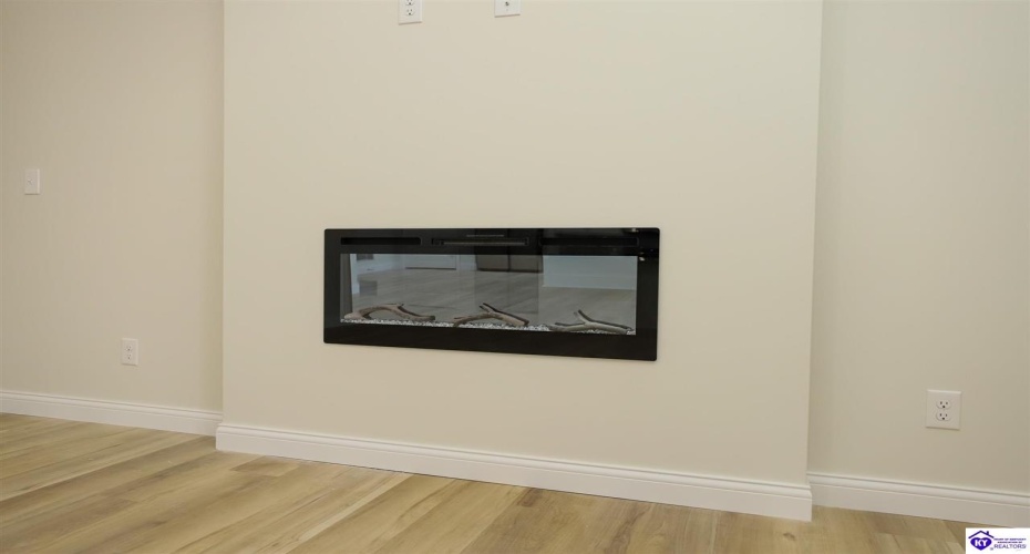 Otter Creek Road, Vine Grove, Kentucky 40175, ,2 BathroomsBathrooms,For Sale,Otter Creek Road,HK24001729