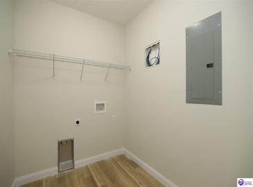 Otter Creek Road, Vine Grove, Kentucky 40175, ,2 BathroomsBathrooms,For Sale,Otter Creek Road,HK24001729